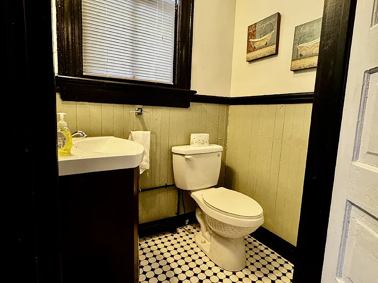 1316 Harrison St — Photo 11