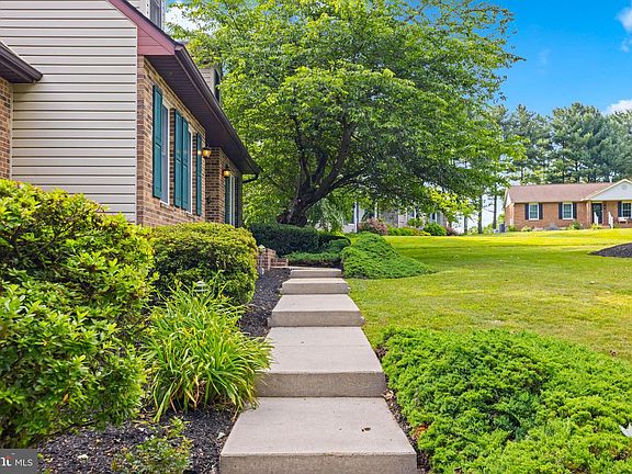3rd image of 3204 Bryson Ct