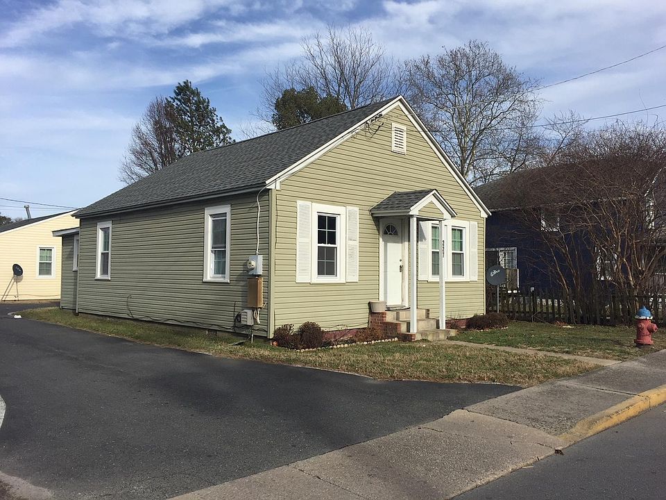 1st image of 227 W Church St