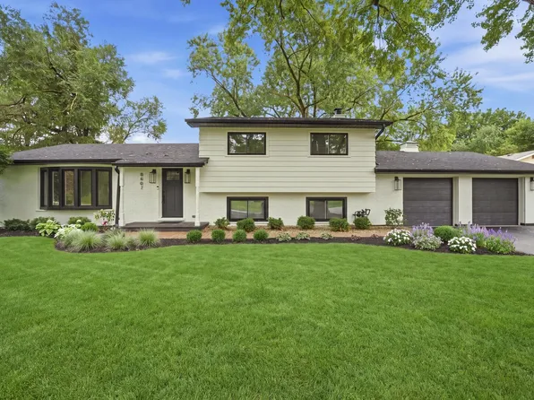 8607 Main St, Downers Grove, IL 60516