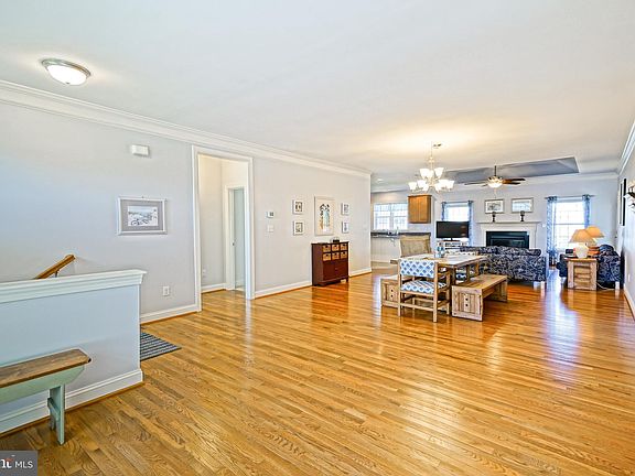 4th image of 16770 Brookstone Dr