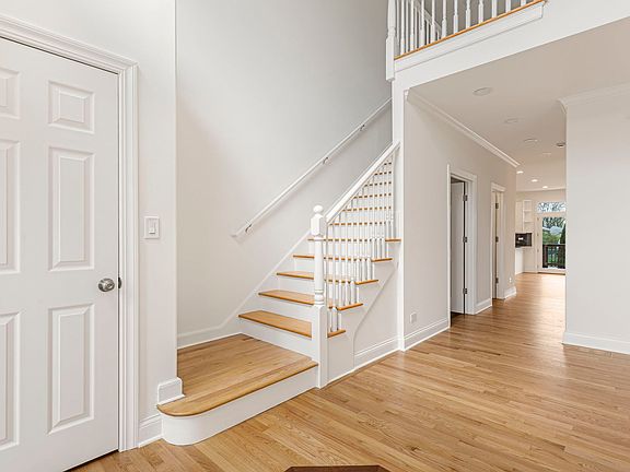 2nd image of 5138 Morse Ave