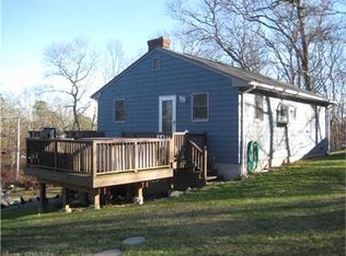 4865 S County Trl, Charlestown, RI 02813