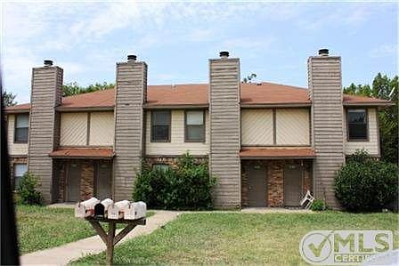 3rd image of 3816 Coates Cir