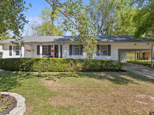 101 Candy Dr, Pittsburg, TX 75686