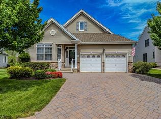 22 Witherspoon Way, Somerset, NJ 08873