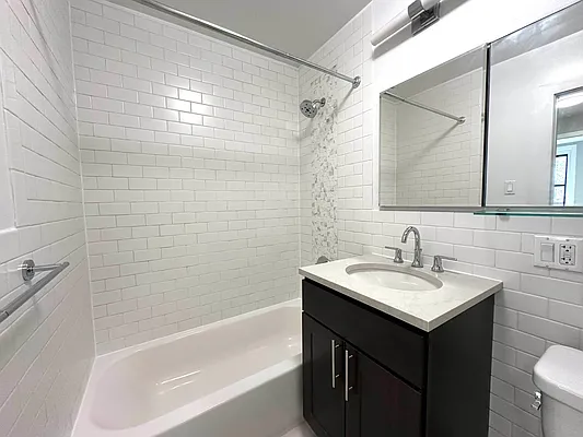 Rented by Tourma Realty LLC | media 8