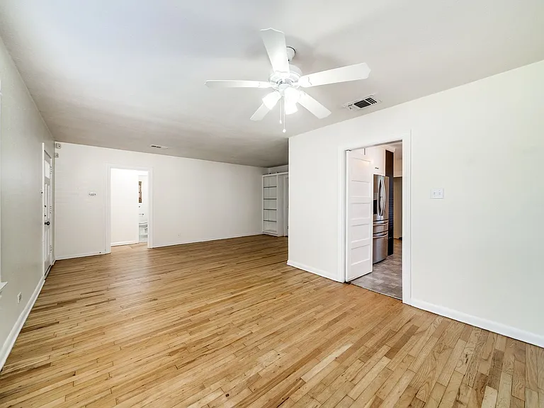 136 Harmon Dr — Photo 8