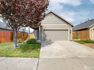 1212 SW Carver Street, College Place, WA 99324