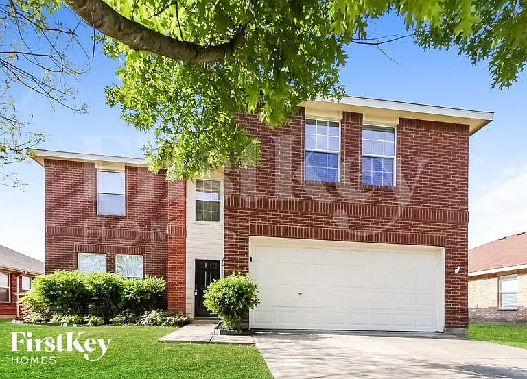 2809 Spencer Cir — Photo 2