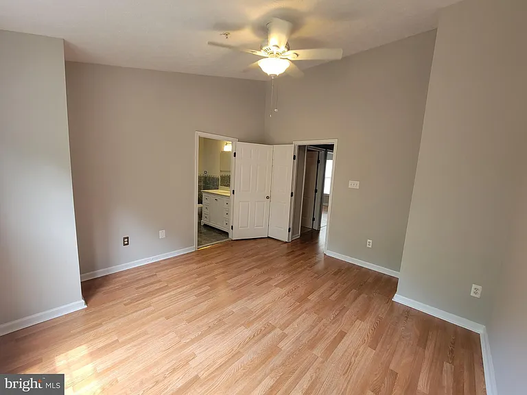 8702 Castlerock Ct — Photo 28