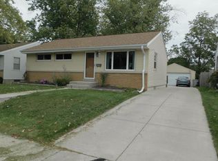 3662 S 81st St, Milwaukee, WI 53220