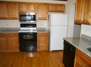 5676 Ridge View Dr, Alexandria, VA 22310