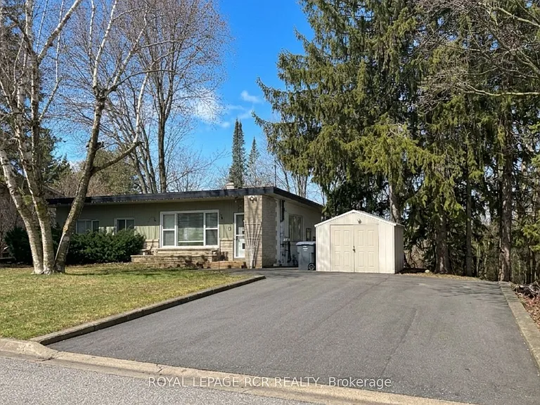 7 Hilltop Dr #UPPER — Photo 2