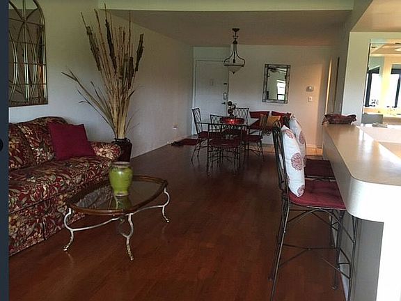4th image of 5645 Trailwinds Dr APT 523