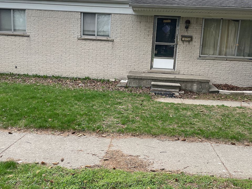 1st image of 18759 Pinecrest Dr