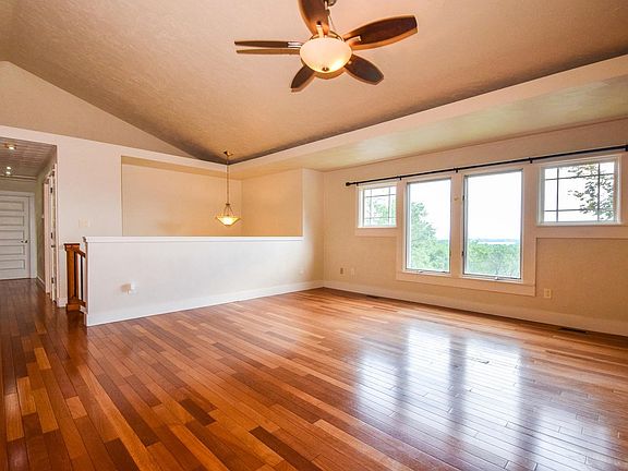 1628 Read Mountain Rd NE-large-005-011-P