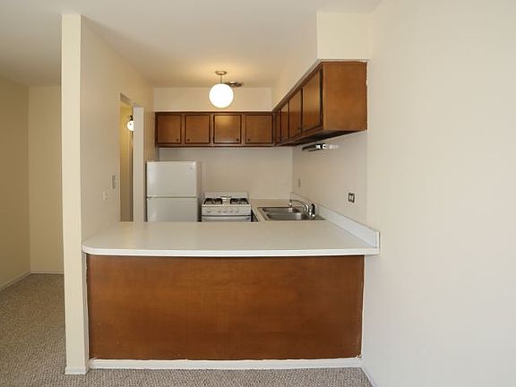 4th image of 660 W Wrightwood Ave #510