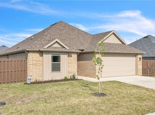 299 W Tyler Rd, Farmington, AR 72730