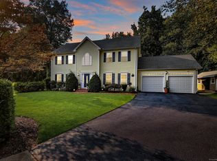 73 Westport Pl, Milford, CT 06461