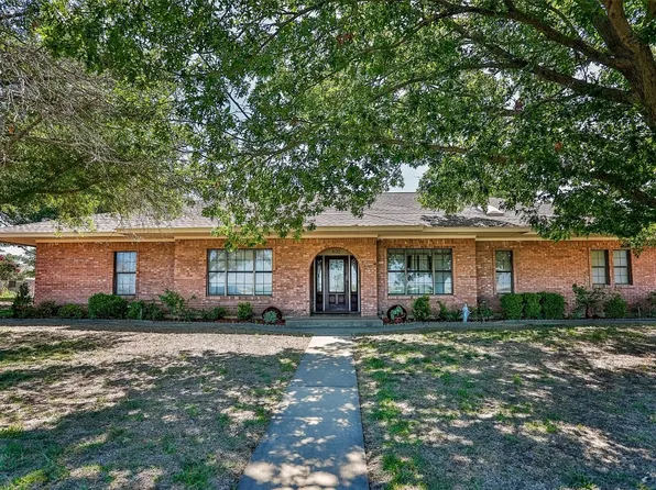 620 N Ash St, Muenster, TX 76252