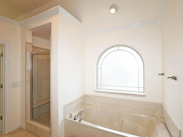 6802 Thunder Rd — Photo 22