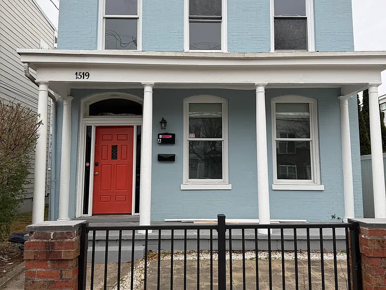 1519 W Cary St #B — Photo 2