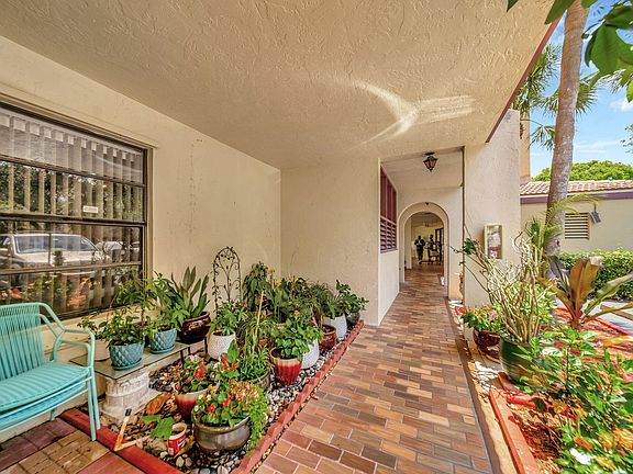 4th image of 3650 Environ Boulevard #104