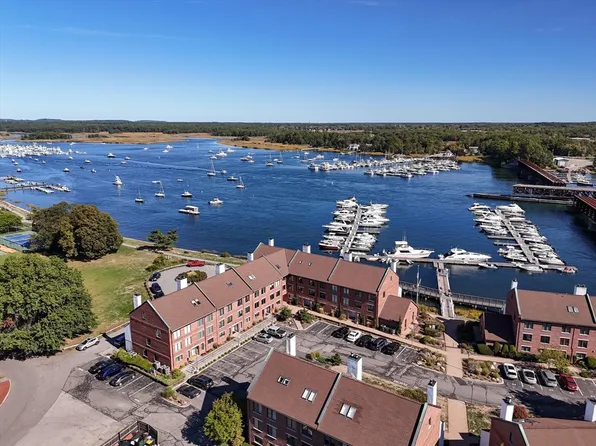 126 Merrimac St Unit 47, Newburyport, MA 01950