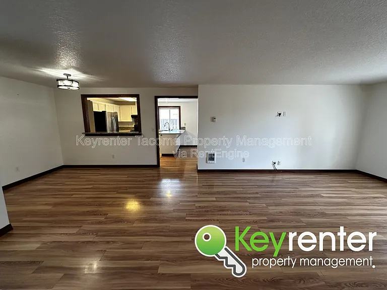 14415 SE 9th St — Photo 4