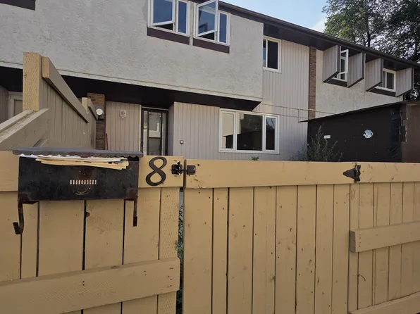 14105 82nd St NW, Edmonton, AB T5E 2V7
