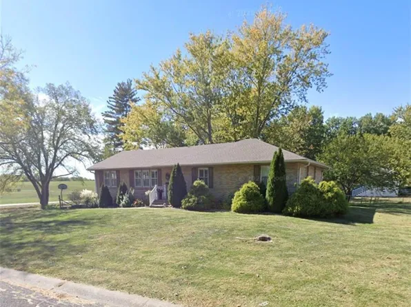 819 S 1st Street Ter, Odessa, MO 64076