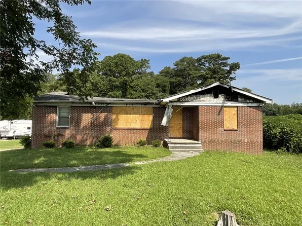 775 W Cir SW, Conyers, GA 30012
