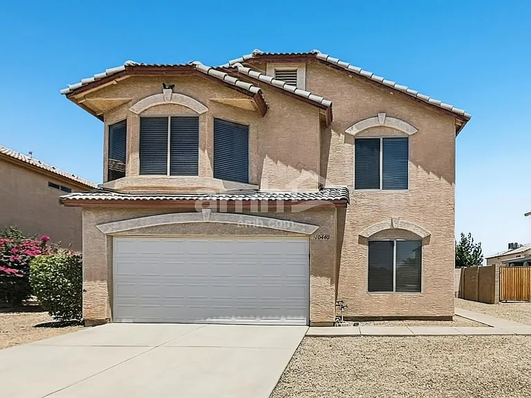 10440 W Colter St — Photo 1