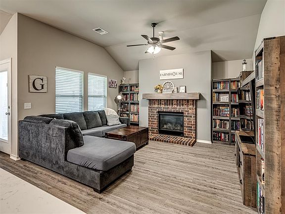 5th image of 13501 Watson Dr