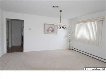 3rd image of 203 Parisian Ct