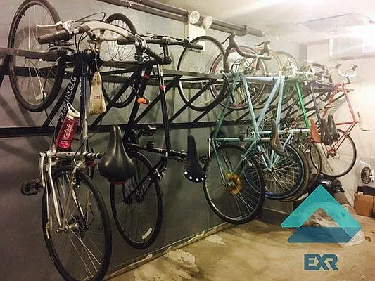 Rented by EXR | media 32