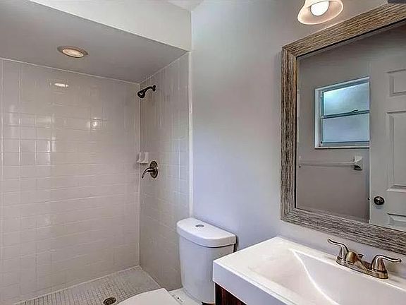 5th image of 1431 Malaluka St