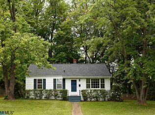 1601 Oakleaf Ln, Charlottesville, VA 22903