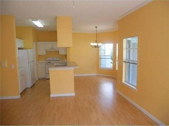 4th image of 1421 Arbor Lakes Cir