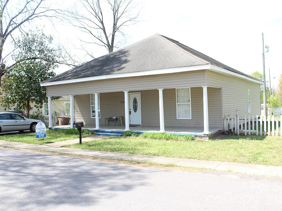 1st image of 718 Live Oak St