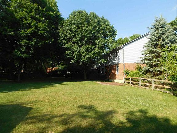 5th image of 1228 Darvyville Dr