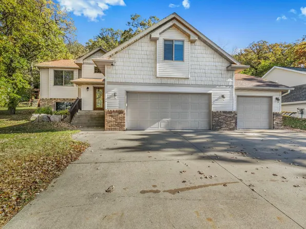 1914 N Benton Dr, Sauk Rapids, MN 56379