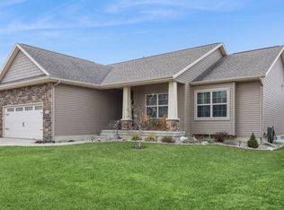 120 Gas Light Ct SW, Cedar Rapids, IA 52404