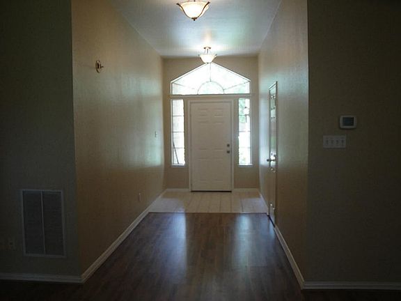 5th image of 18634 Twigsworth Ln