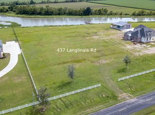 437 Langlinais Rd, Broussard, LA 70592