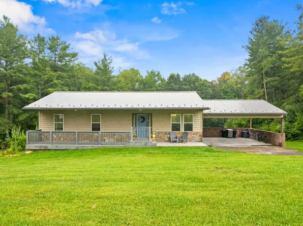 676 Dusty Rock Rd NW, Riner, VA 24149