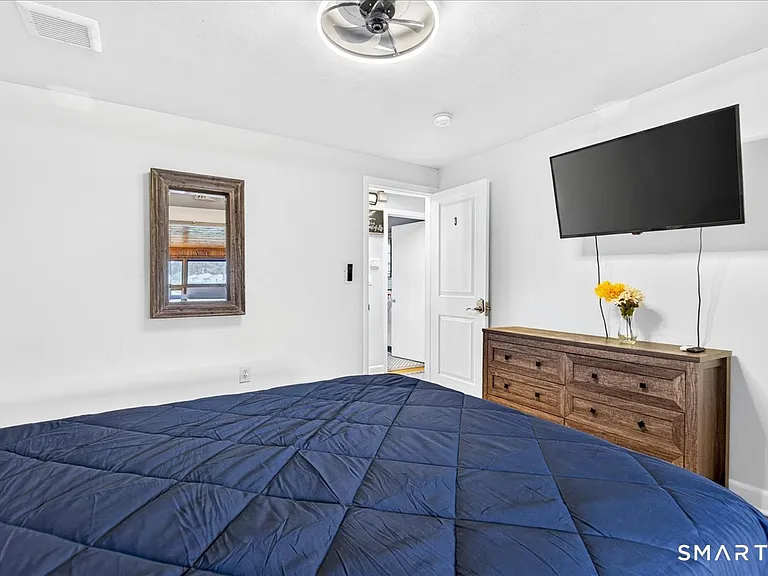 440 Evergreen Ave — Photo 20