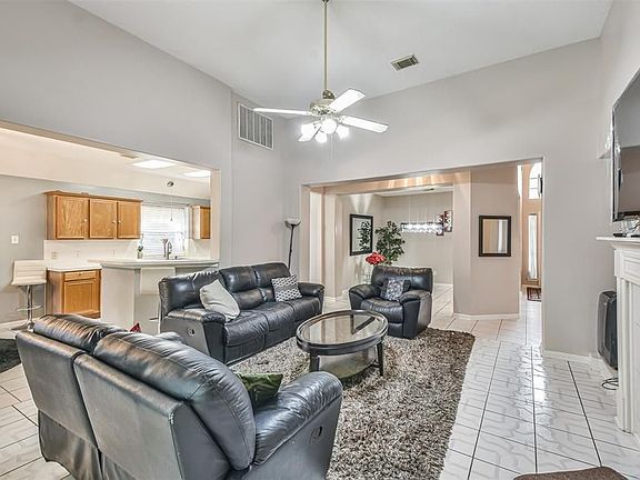 5th image of 2127 Blossom Creek Trl