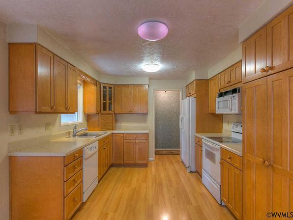 4th image of 4140 Deepwood Ln NW